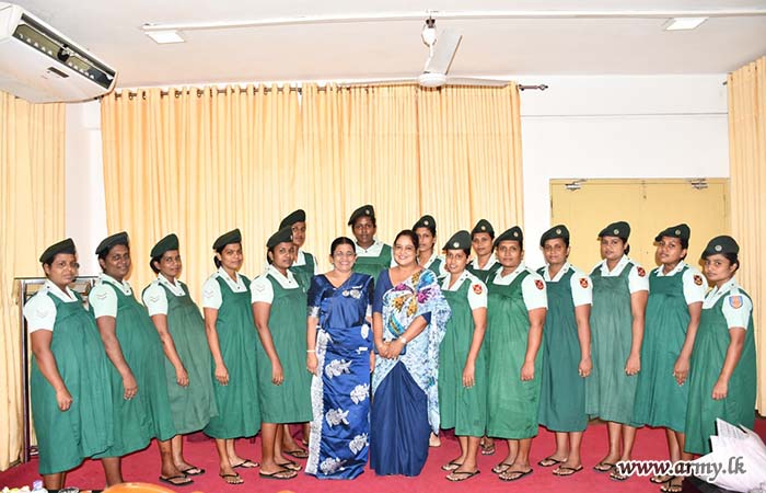 ශ්‍රී ලංකා යුද්ධ හමුදා කාන්තා බලකා සේවා වනිතා ශාඛාවේ මුලිකත්වයෙන් ගර්භණී මව්වරුන් වෙනුවෙන් පරිත්‍යාග වැඩසටහනක්