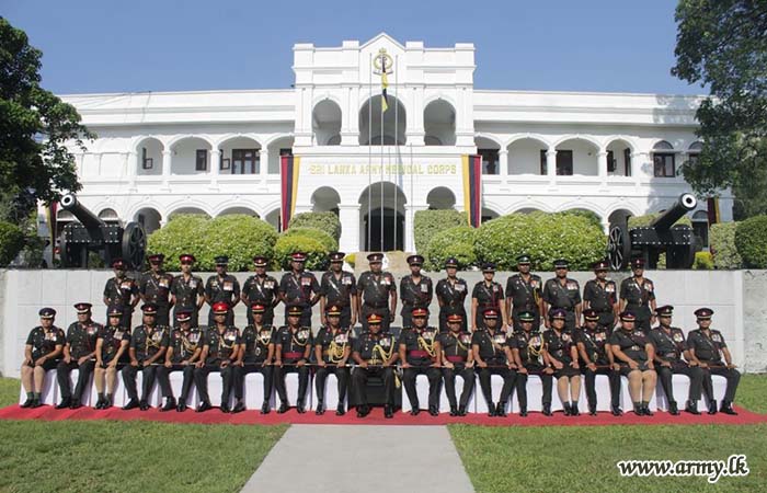 යුද්ධ හමුදා භඨකාර්ය සම්පාදක ආඥාපති, ශ්‍රී ලංකා යුද්ධ හමුදා වෛද්‍ය බලකායේ නිල සංචාරයක