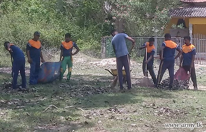 Cleaning Program at Girihandu Seya Rajamaha Viharaya