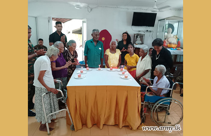 Troops of 21 Infantry Division Extend Support to 'Santhisewana' Elderly Home