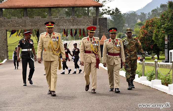ආරක්‍ෂක සේනා ආඥාපති - මධ්‍යම, ශ්‍රී ලංකා යුද්ධ හමුදා විද්‍යාපීඨයේ නිල සංචාරයක