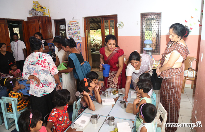 විශේෂ බලකා සේවා වනිතා ශාඛාවේ මූලිකත්වයෙන් 'සිඟිති සෙවණ' ළමා නිවාසයයේ දී පරිත්‍යාග වැඩසටහනක්