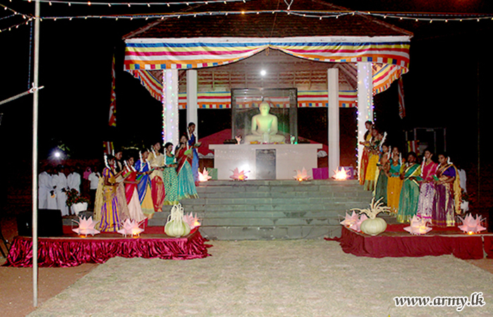 56 පාබල සේනාංකය කනගරායන්කුලම් විහාරස්ථානයේ පොසොන් උත්සවයක් සංවිධානය කරයි