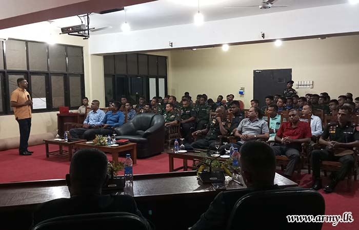 10 SLNG Hosts Educational Session on 'The Battle of Mulleria'