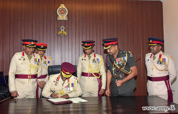 1 බළකායේ, බලකාධිපති ලෙස මේජර් ජෙනරල් පී.ජී.පී.එස්. රත්නායක ආර්ඩබ්ලිව්පී ආර්එස්පී එන්ඩීසී රාජකාරි අරඹයි