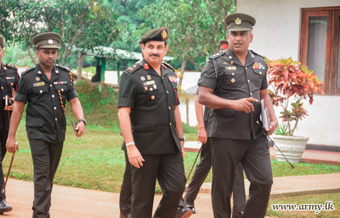 භඨකාර්ය සම්පාදක අණසක ආඥාපති ශ්‍රී ලංකා යුද්ධ හමුදා කෘෂිකර්ම සහ පශු සම්පත් බලකායේ නිරීක්ෂණ චාරිකාවක නිරතවිය 