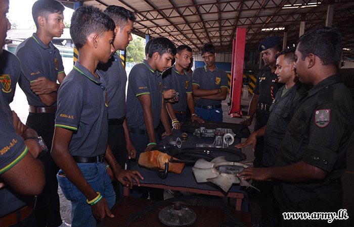 One-Day Workshop for Students of Saint Aloysius’ College, Galle