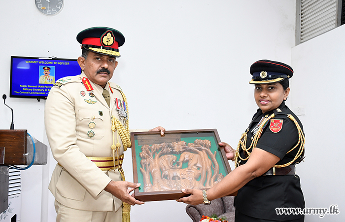 ඉංජිනේරු සේවා බලකායේ කර්නල් සේනාවිධායකතුමන්, 6 (ස්වෙච්ඡා) ඉංජිනේරු සේවා රෙජිමේන්තුවේ නිල සංචාරයක