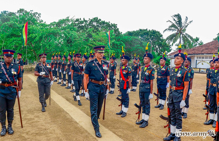 9 විජයබාහු පාබල රෙජිමේන්තුවේ 17 වන සංවත්සරය  අභිමානවත් අයුරින් සමරයි