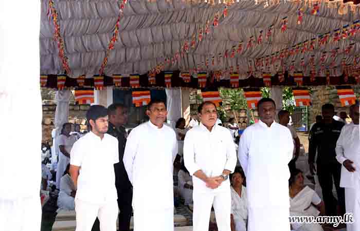 Security Force (Wanni) Commander Attends Annual Pichcha Mal Pujawa at Jaya Sri Maha Bodhiya