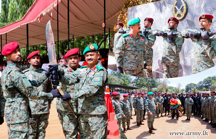 கமாண்டோ வீரர்களின் விடுகை அணிவகுப்பில் இராணுவ தளபதி பிரதம அதிதி