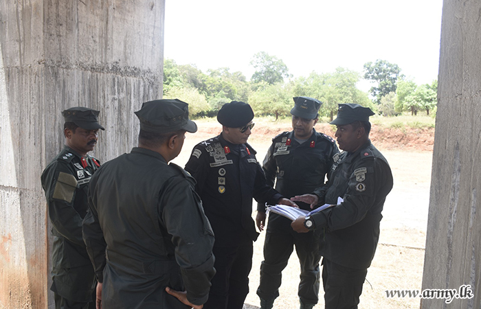 53 පාබල සේනාංකයේ සේනාංකාධිපති  ගුවන් සංක්‍රමික බලඇණි පුහුණු පාසලේ නිල සංචාරයක 