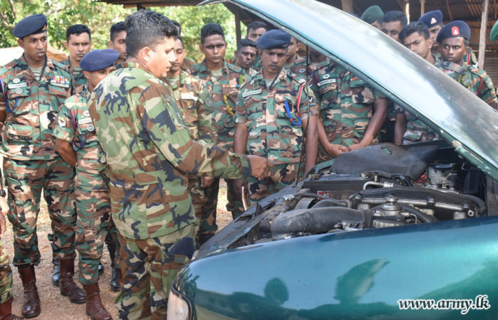 23 வது காலாட் படைப்பிரிவினால் வாகன பராமரிப்பு  பயிற்சி செயலமர்வு