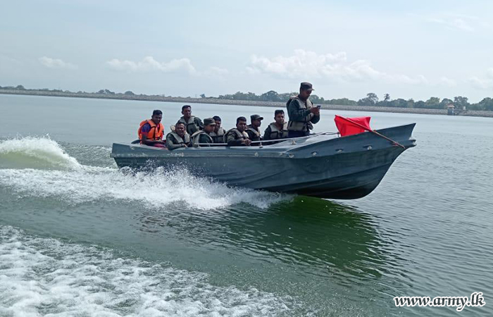 வெள்ள மீட்பு நடவடிக்கைகளுக்கான மோட்டார் படகு பயிற்சி பாடநெறி நிறைவு 