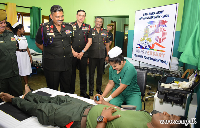 ආරක්‍ෂක සේනා මූලස්ථානය - මධ්‍යම විසින් රුධිරය පරිත්‍යාග කිරීමේ වැඩසටහනක්