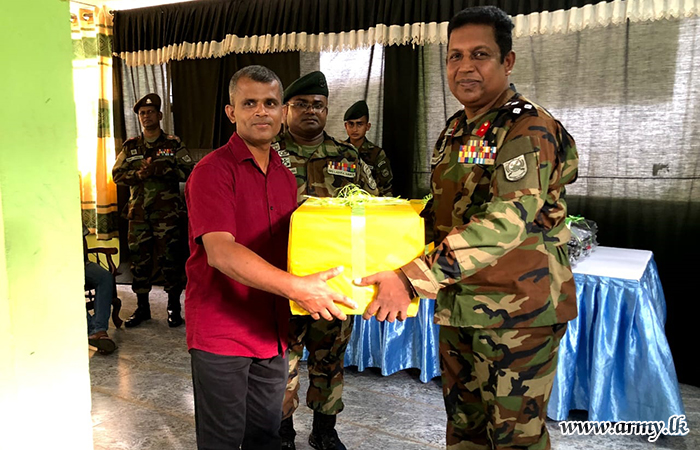 20 SLSR Troops Organise Community Service at Meth Sewa Foundation