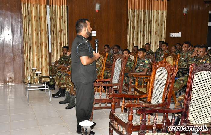 Security Forces - Wanni Conducts Lecture Series
