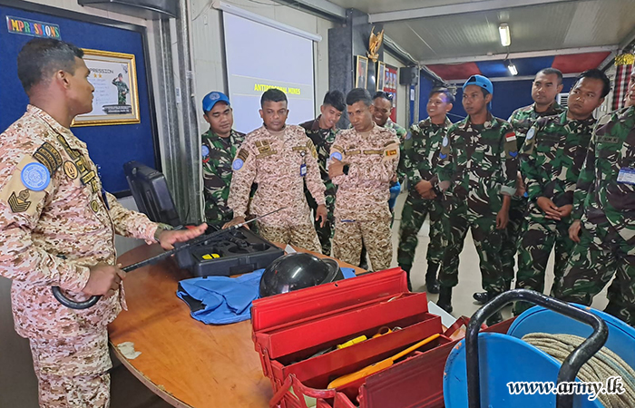 Sri Lankan Troops Train Indonesian Forces in Lebanon