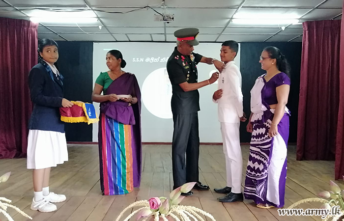 56 පාබල සේනාංකයේ සේනාංකාධිපතිතුමන් මඩුකන්ද ජාතික පාසලේ ශිෂ්‍ය නායක උත්සවයට ප්‍රධාන ආරාධිත අමුත්තා ලෙස සහභාගී වෙයි