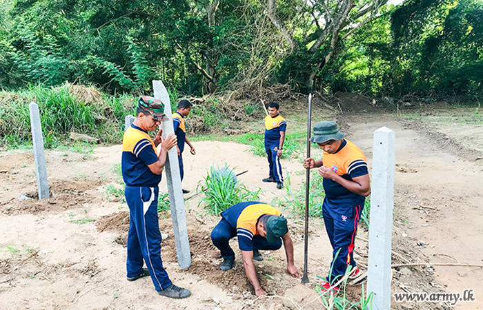 18 GW Constructs Barbed Wire Fence to Safeguard Madurakatiya Children’s Centre