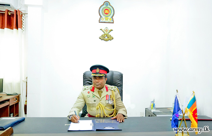 අම්පාර සටන් පුහුණු පාසලේ නව සේනාවිධායක ධූරයේ රාජකාරි  අරඹයි