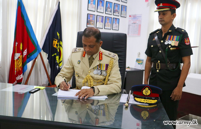 භකාස අණසක ආරක්‍ෂක සේනා මූලස්ථානය -  යාපනය නව ආඥාපතිතුමන් රාජකාරි අරඹයි