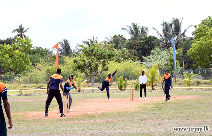 ආරක්‍ෂක සේනා මූලස්ථානය - වන්නි විසින් සැහැල්ලු පන්දු ක්‍රිකට් තරඟාවලියක් සහ සංගීත වැඩසටහනක් සංවිධානය කරයි