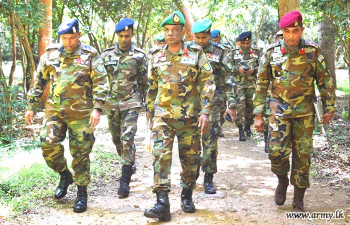 59 පාබල සේනාංකයේ සේනාංකාධිපති 593 පාබල බලසේනාවේ සංචාරයක