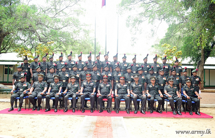 යාන්ත්‍රික පාබල රෙජිමේන්තුවේ රෙජිමේන්තු අධිපතිතුමන් 5 (ස්වේච්ඡා) බලඇණිය යාන්ත්‍රික පාබල රෙජිමේන්තුවේ සංචාරයක