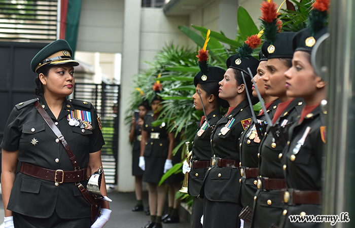 1 ශ්‍රී ලංකා යුද්ධ හමුදා කාන්තා බලකායේ 45 වන සංවත්සරය අභිමානවත් අයුරින් සමරයි