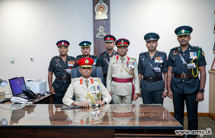 ශ්‍රී ලංකා යුද්ධ හමුදා නව උපකරණ මාස්ටර් ජෙනරාල් රාජකාරි අරඹයි