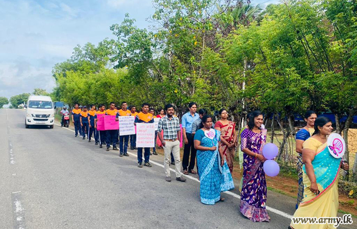Troops of the 23rd Battalion of the Gemunu Watch Support Awareness Walk Against Cancer