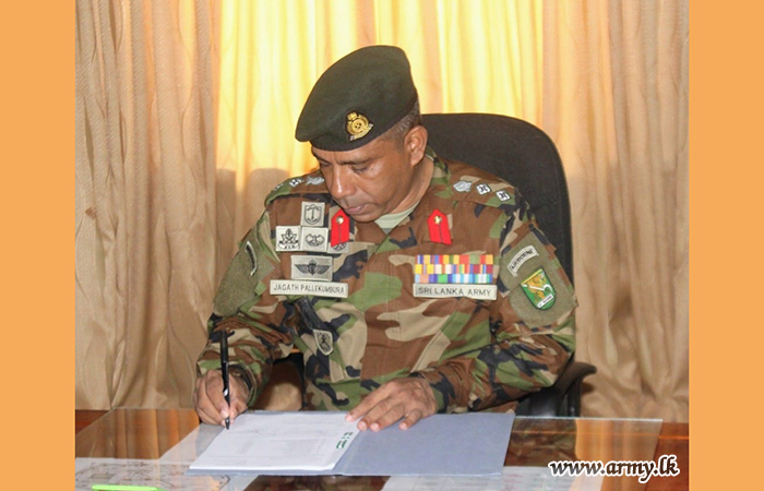 ආලන්කුලම් බලඇණි පුහුණු පාසලේ නව සේනාවිධායක රාජකාරි අරඹයි