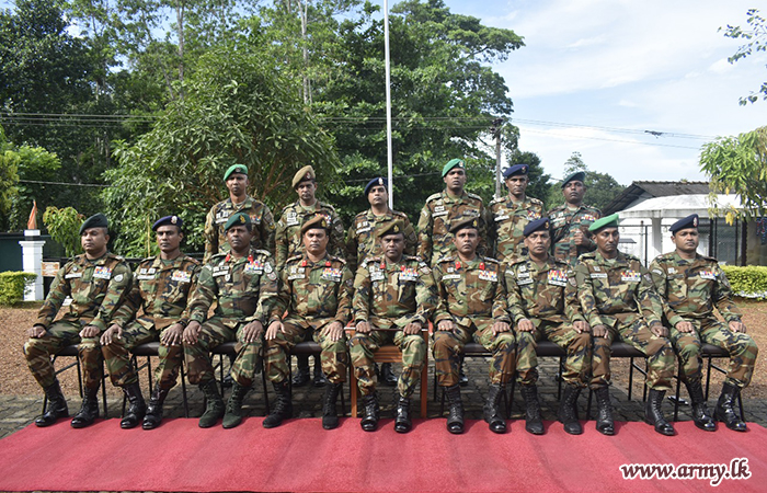 61 පාබල සේනාංකයේ සේනාංකාධිපති සිය බල ප්‍රදේශයේ නිල සංචාරයක
