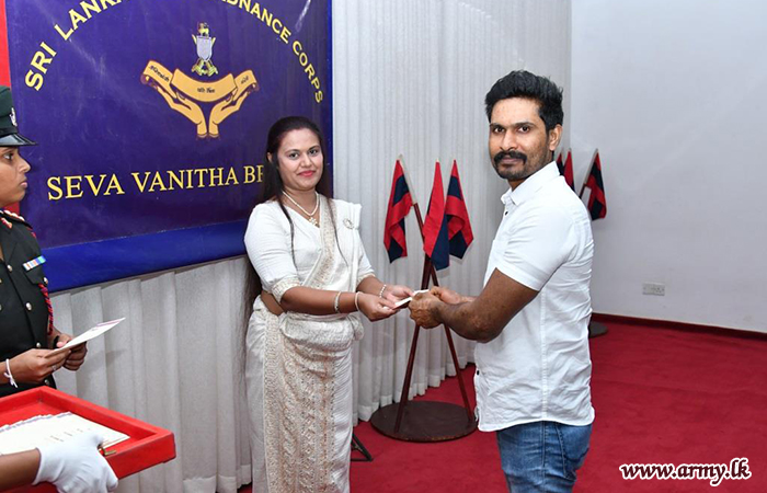 SLAOC-SVB Honours Families of Fallen War Heroes