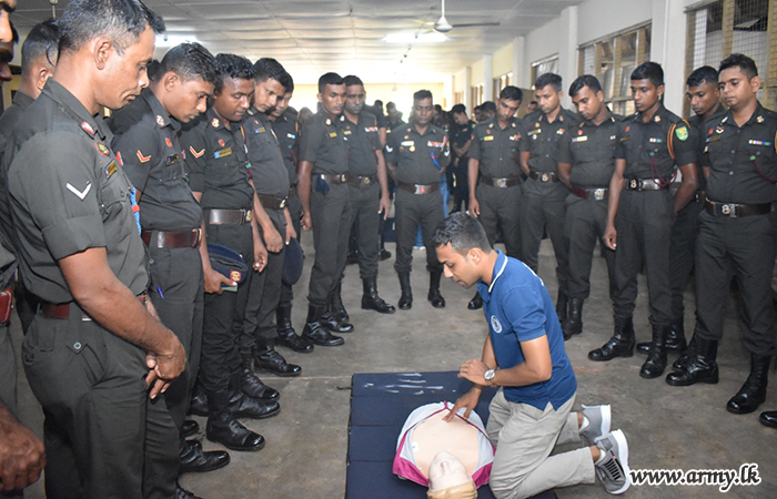 21 Infantry Division Organises a Lecture on CPR (Cardiopulmonary Resuscitation)