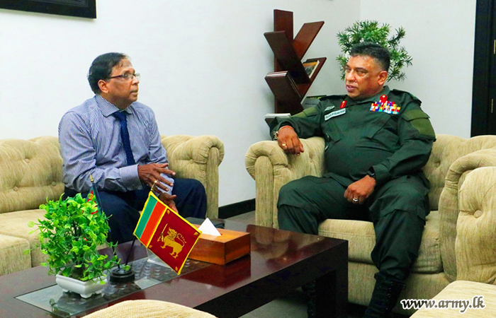 උතුරු පළාත් නව ආණ්ඩුකාරතුමන් ආරක්‍ෂක සේනා මූලස්ථානය - යාපනය සංචාරයක