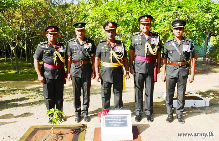 යාන්ත්‍රික පාබල රෙජිමේන්තුවේ රෙජිමේන්තු අධිපතිතුමන් 3 බලඇණිය යාන්ත්‍රික පාබල රෙජිමේන්තුවේ නිල සංචාරයක