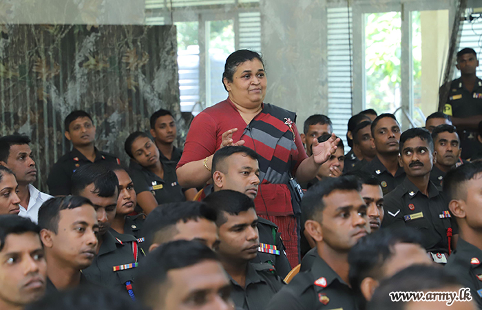 SLAVF Hosts Lecture on ‘the Art of Living’