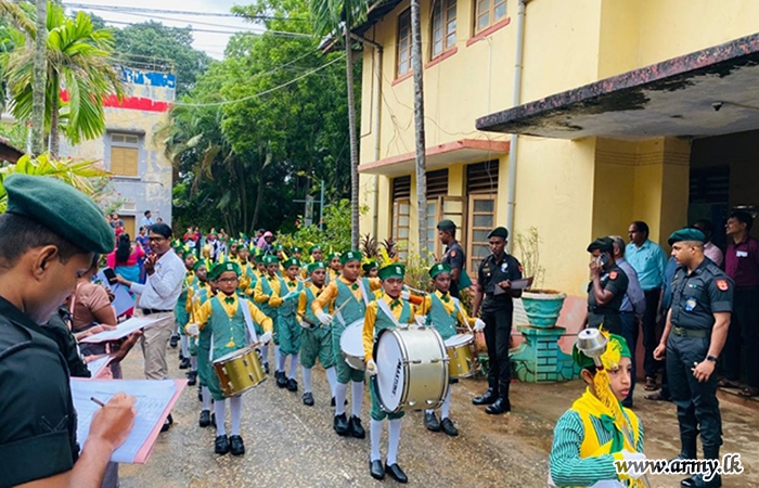 Troops of 4 SLSR Judged the Drill Competition at Central College - Nelliady 