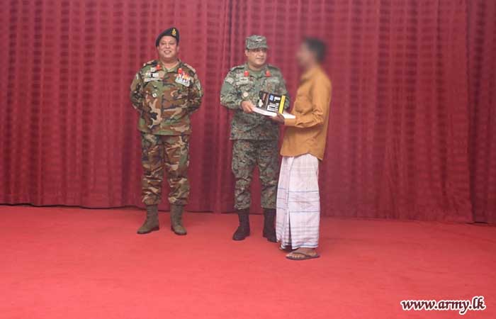 Security Forces (Wanni) Conducts a Donation Programme in Muthiyankaddu and Mankulam
