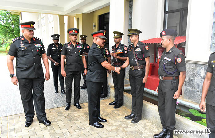 12 வது காலாட் படைப்பிரிவினால் வெளிச்செல்லும் தளபதிக்கு பிரியாவிடை