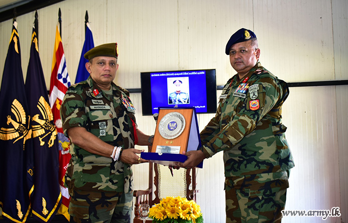 The Commander of Security Forces (Central) Visits 12 Infantry Division 