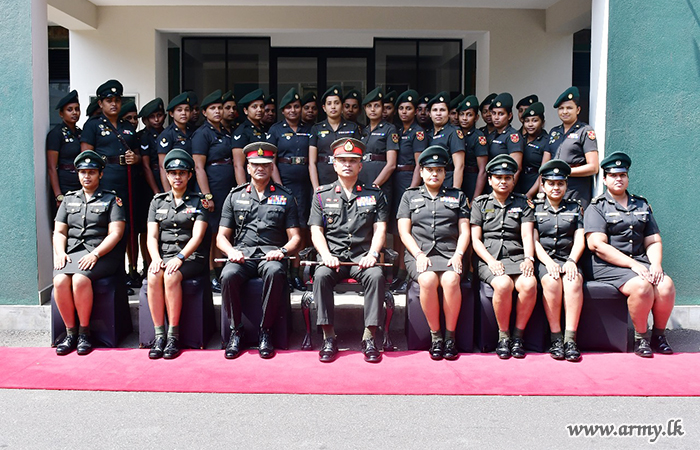 Colonel Commandant of SLAWC Visits 1 SLAWC