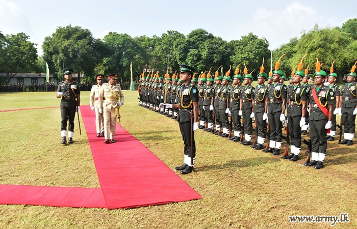 22 Infantry Division Bids Farewell to Outgoing GOC