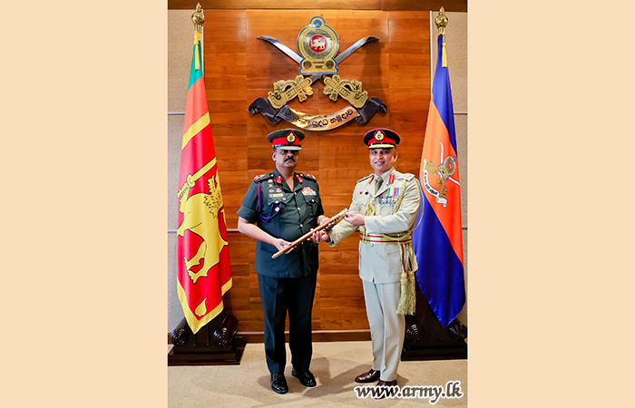 Army Chief Hands Over the Role of Colonel Commandant of Sri Lanka Artillery