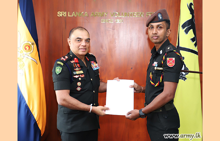 Officers Honoured with Financial Grants for Military Academic Programmes – 2025
