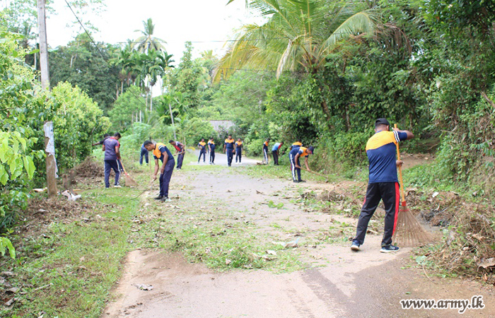 Troops of Abimansala-II Conduct a Cleaning Programme
