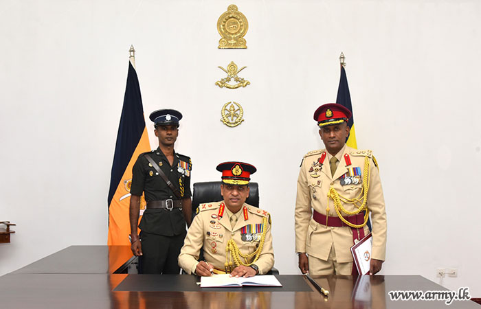 SLMA's New Commandant Begins His Duties