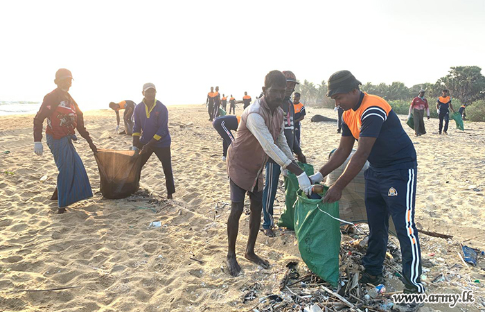 Troops of 6 SLNG Conduct Beach Cleaning Programme